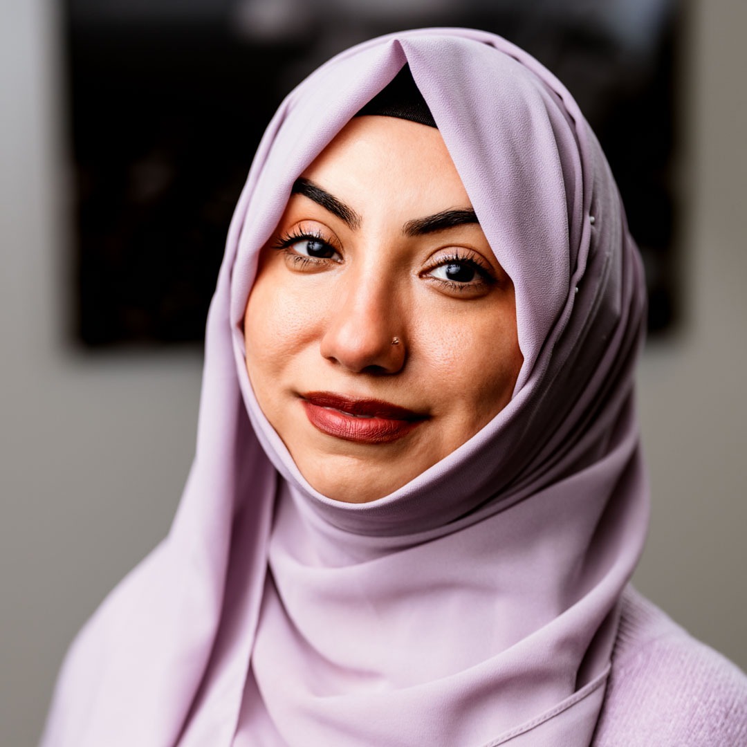 Dr Anum